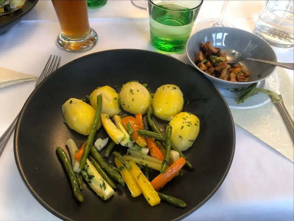 Isabel Schoenmakers_Gasthof-Pension Falkeis_Kauns_review