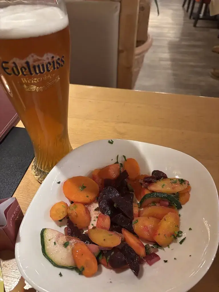 j van huizen_Restaurant Mountaingarage_Kappl_review