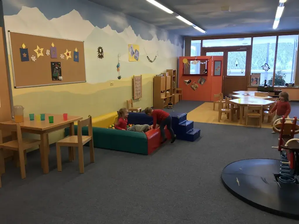 Unknown Noname_Sunny Mountain Restaurant_Kappl_review