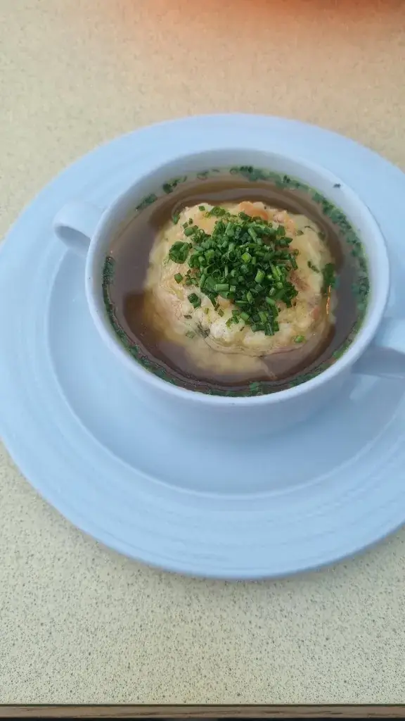 Donatas Šegžda_Sunny Mountain Restaurant_Kappl_review