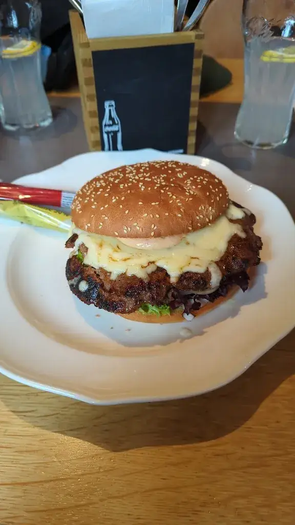 Oto Novotny_Landgasthof zum Schafstall_Kappl_avis