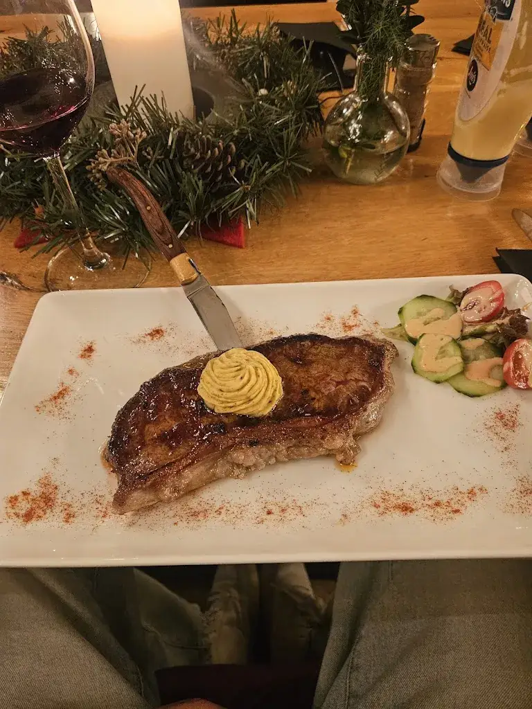 Nadav Saar_Luis Diner_Kappl_review