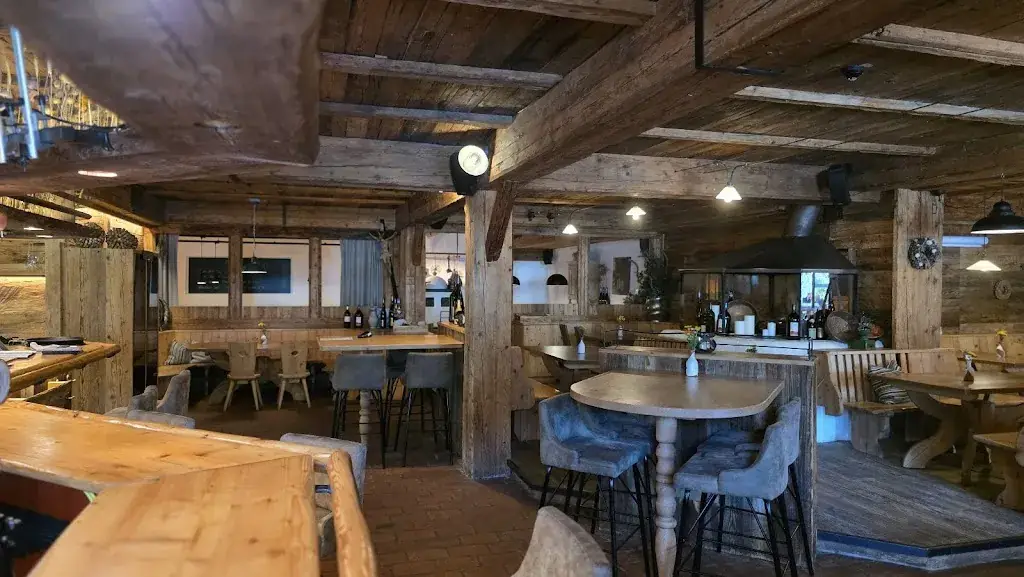 Mocking - Das Wirtshaus_Kitzbühel_slider_image_3