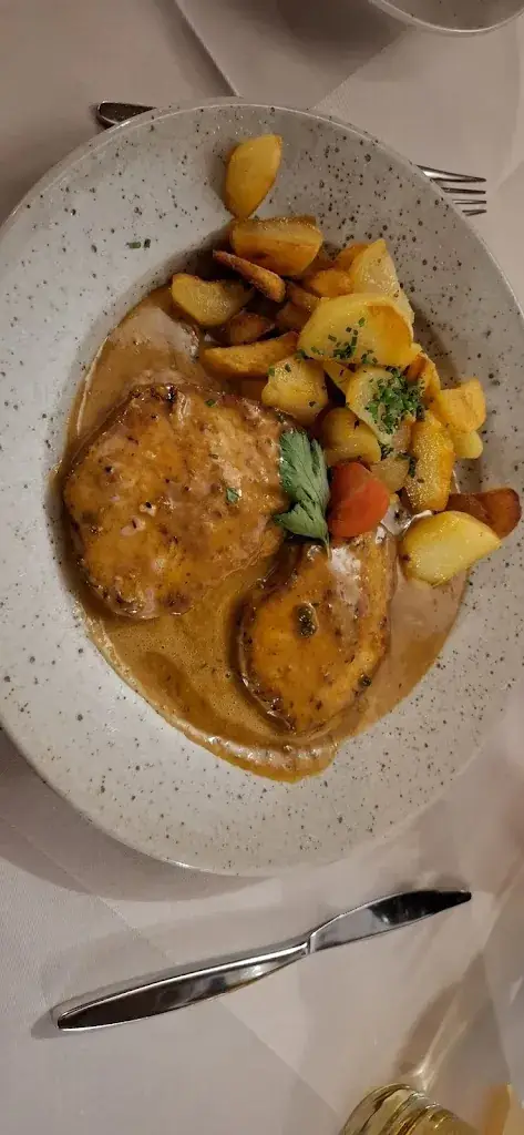 Arkadiusz Krztoń_Gasthof Rauth-Hof_Ladis_review