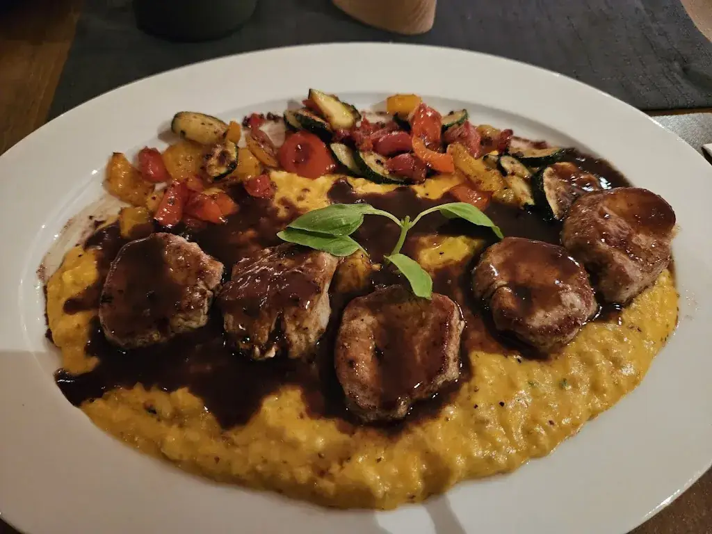 cybill guerrero_Dorfwirt Stanz_Landeck_review