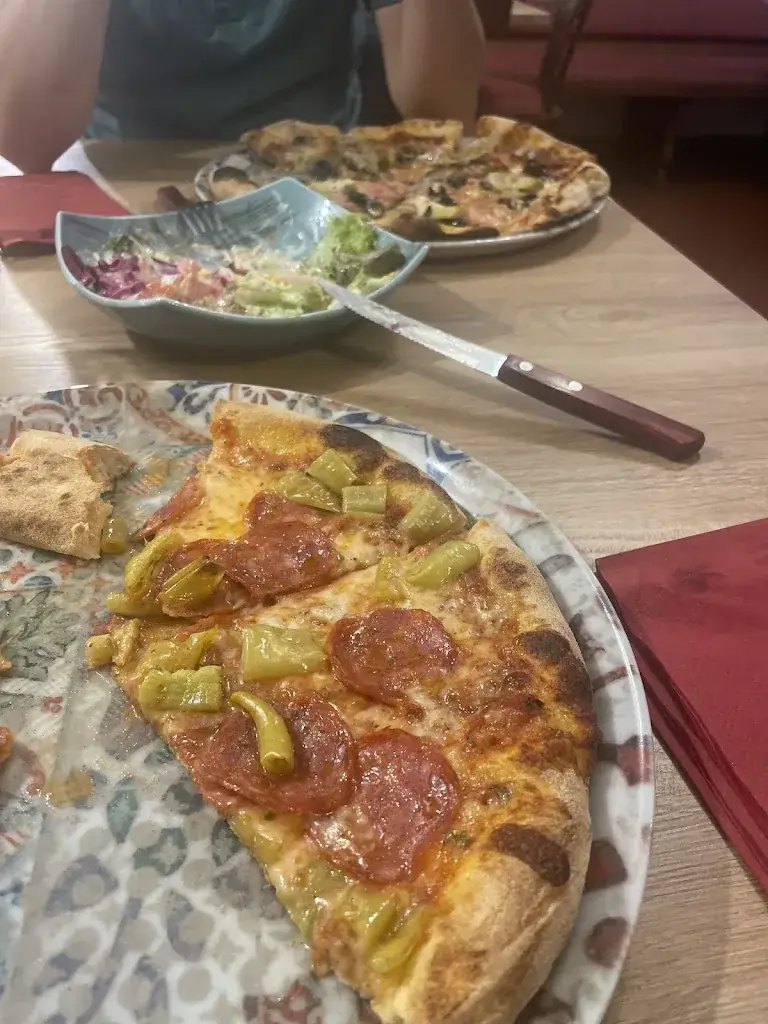 Nikoleta Valkanova_il Palazzo Restaurant & Pizzeria_Landeck_avis