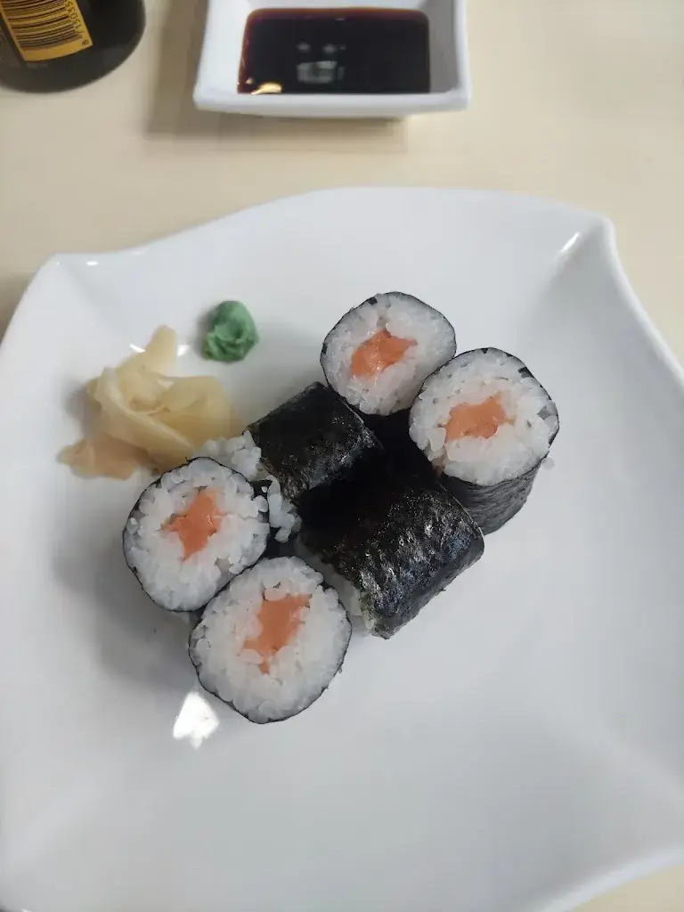 Menu_KIMI Sushi & Nudeln_Landeck_immagine_8