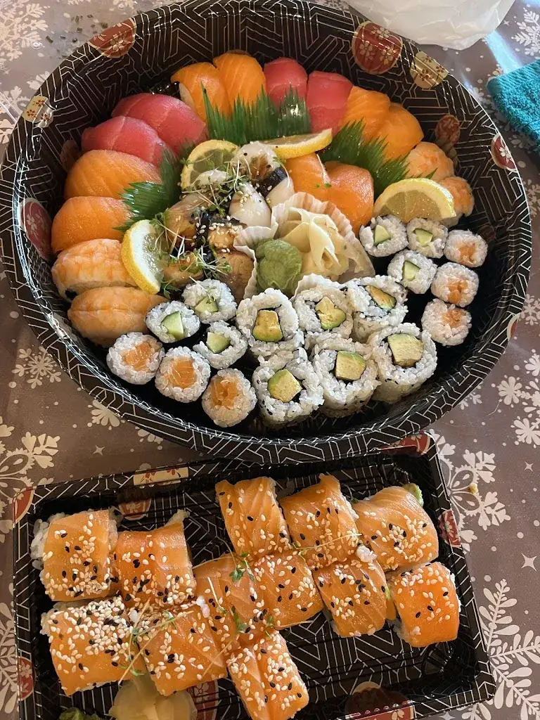 KIMI Sushi & Nudeln_Landeck_slider_image_2