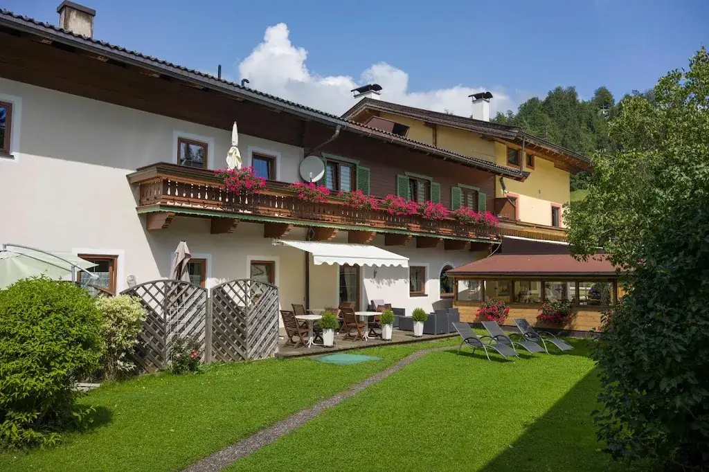 Landgasthof Dorfstadl_Kössen_slider_image_1