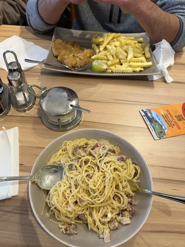 Ariana Nickmeyer_Kebab Kaiser_Kössen_review