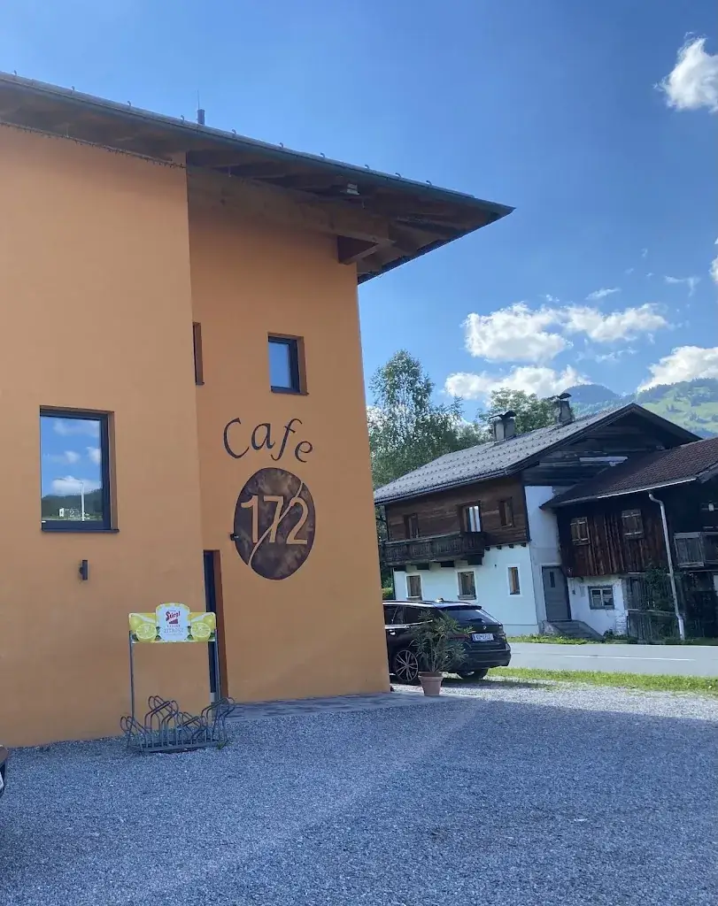 James Whyte_Cafe 172_Kössen_review