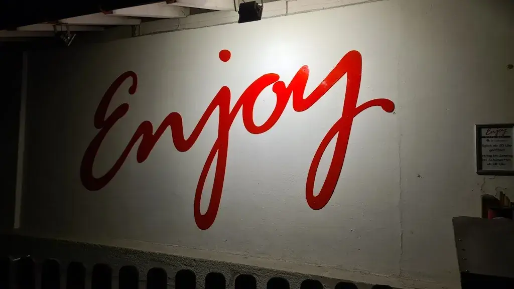 Pedro Rosa_Café Bar Enjoy_Kössen_avis