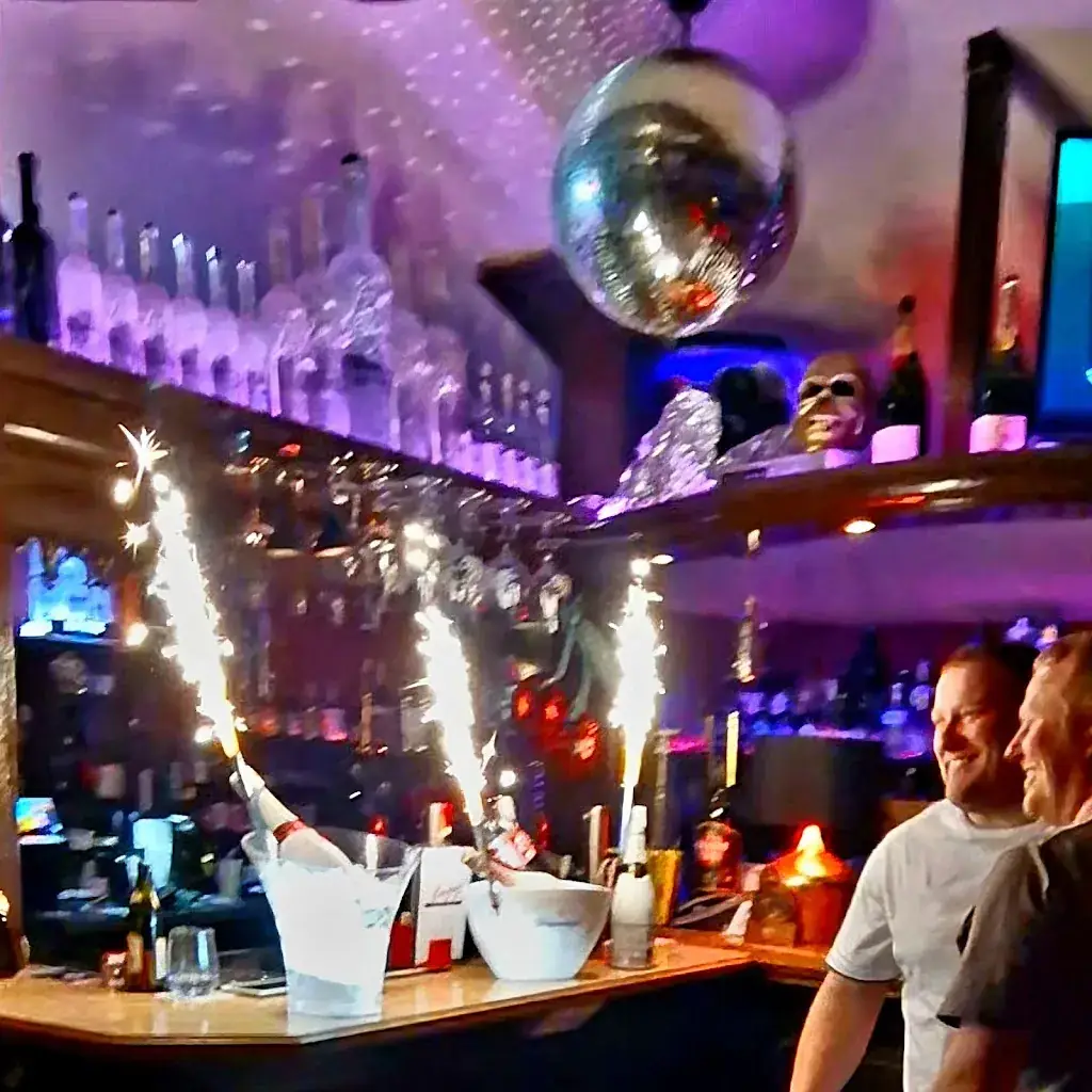 Café Bar Enjoy_Kössen_slider_image_3