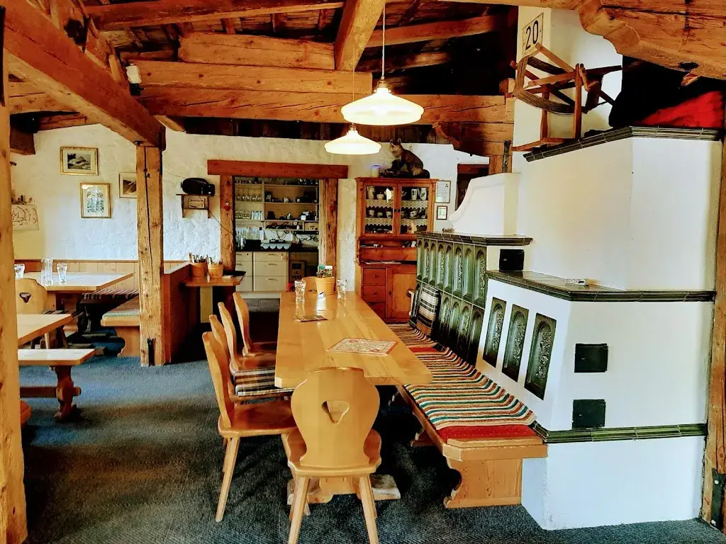 Rainer Cuntz_Scheibenwald_Kössen_review