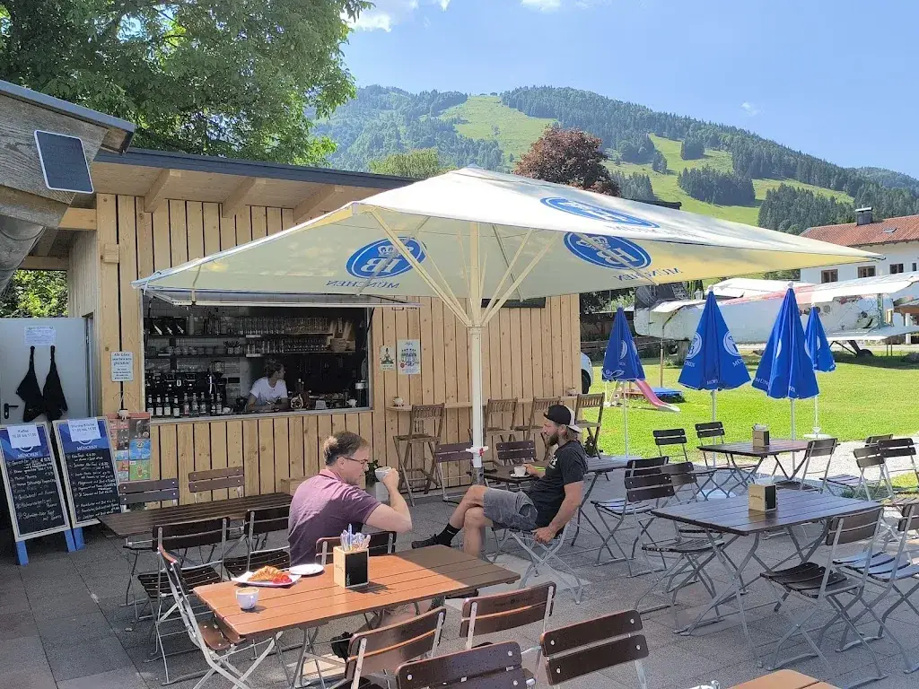 Fliegerbar Kössen ristorante a Kössen