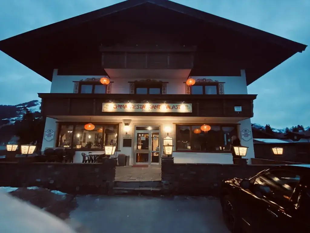 James Whyte_China Restaurant Palast_Kössen_review