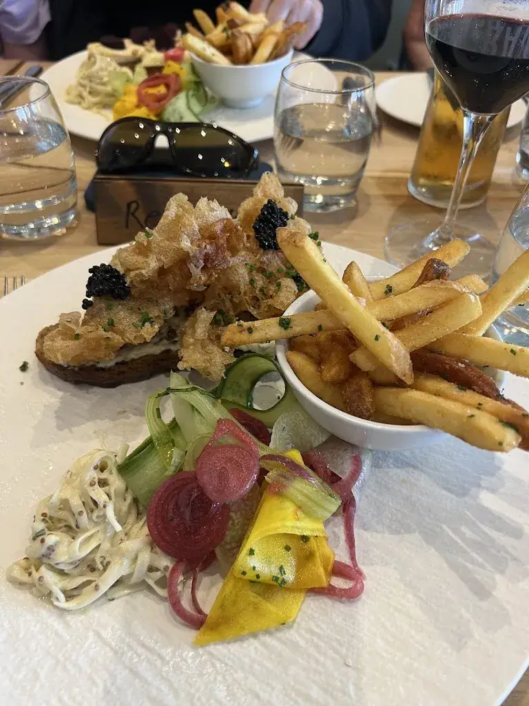 Caroline Lucas_The Earl Of March_Lavant_recensione