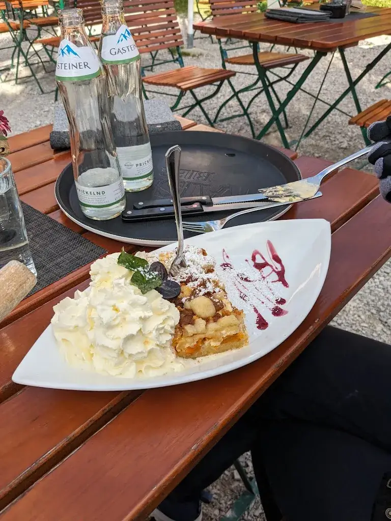 Andrew Leonard_Frauenseestube_Lechaschau_review