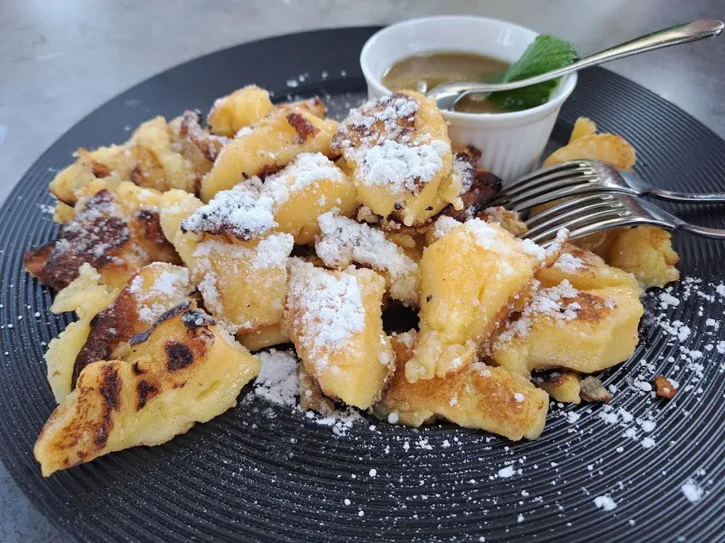 Café Restaurant Hubertushof_Lermoos_slider_image_3