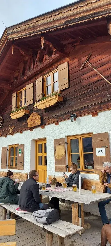 Max Palm_Tuftl Alm_Lermoos_avis