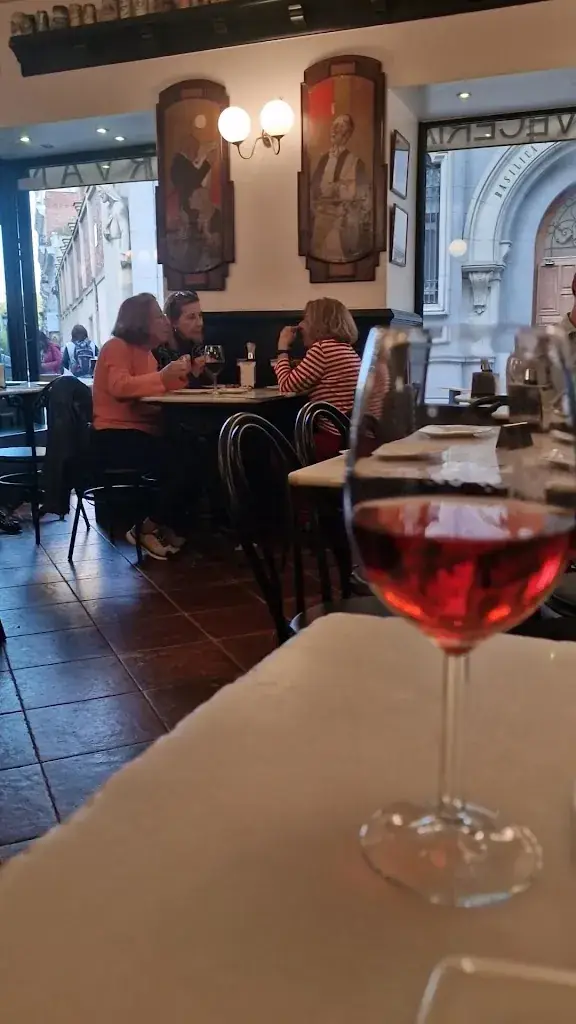 Cervantes Cervecería_Lans_slider_image_2