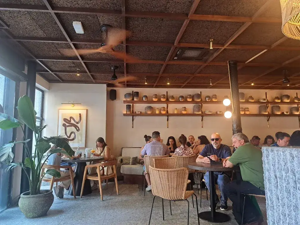 Chris_DELICA Bistro_Lans_review