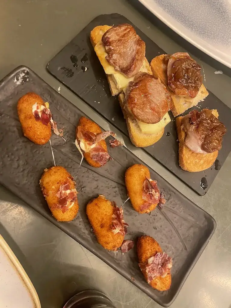 Claire RdP_Lateral Fuencarral_Lans_avis