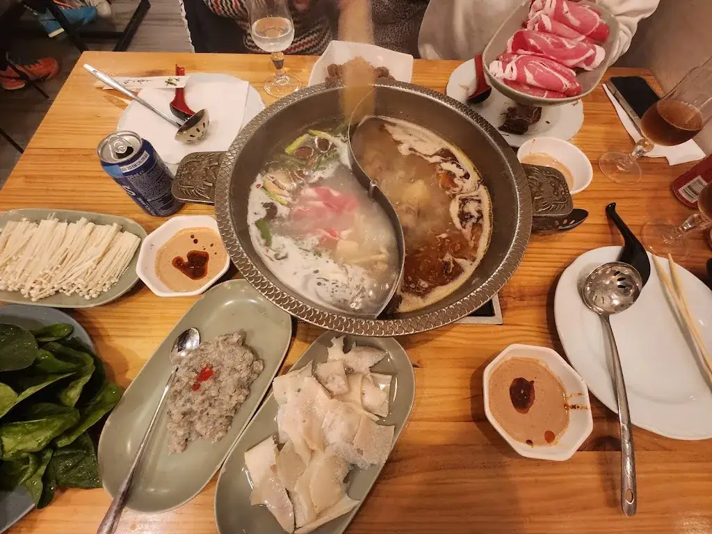 Helena Xu_Yue Lai_Lans_review