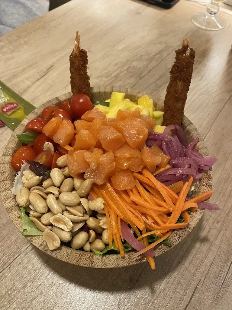 Tamara Djerfi_redbar 24h Madrid Plaza España_Lans_review