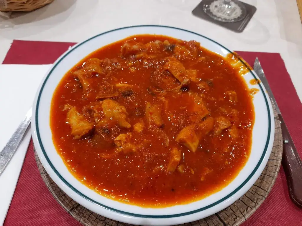 Elena Leu_Restaurante Los Pepes_Lans_avis