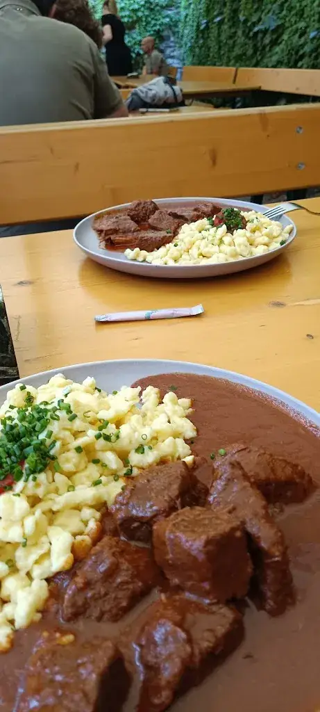 Tara Klement_Gösser Bräu im alten Rathaus_Lienz_review