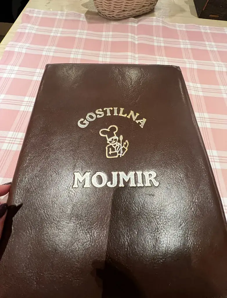 Anastasija Apat_Gostišče Vila Moj Mir_Arnoldstein_review