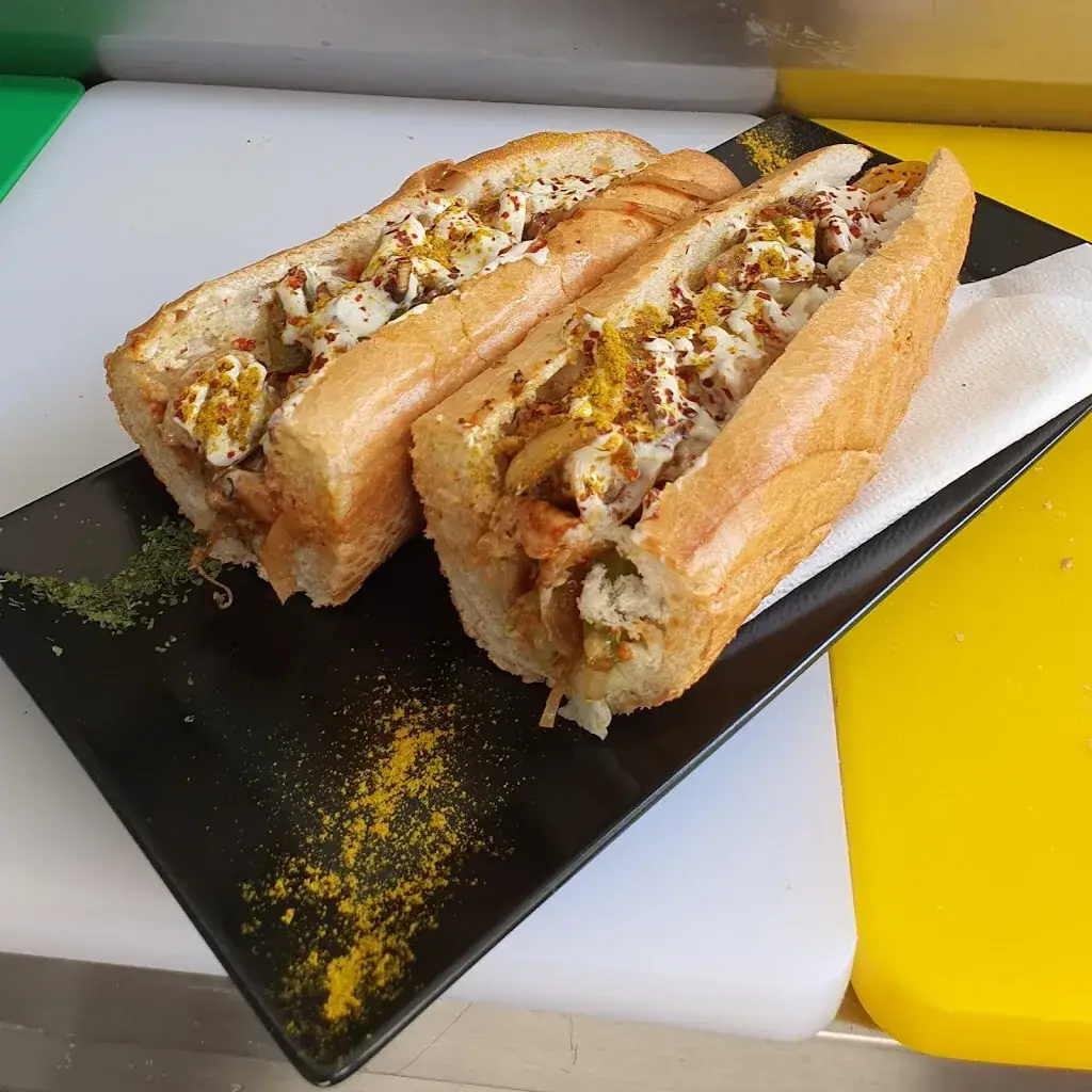 Friends Streetfood_Leutasch_slider_image_3