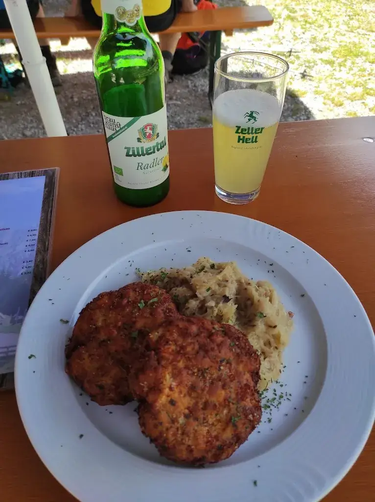 Martin Brom_Matreier Ochsenalm_Matrei am Brenner_review