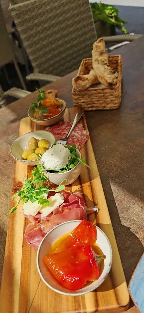 Menu_Tinos Restaurant / Pizza and more_Längenfeld_immagine_7