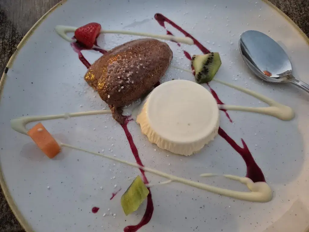 D Li_Casa Brunetti_Längenfeld_recensione