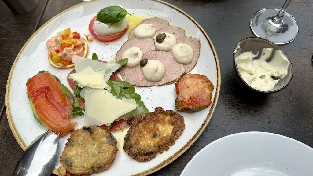 Ulrich Hellinger_Casa Brunetti_Längenfeld_recensione