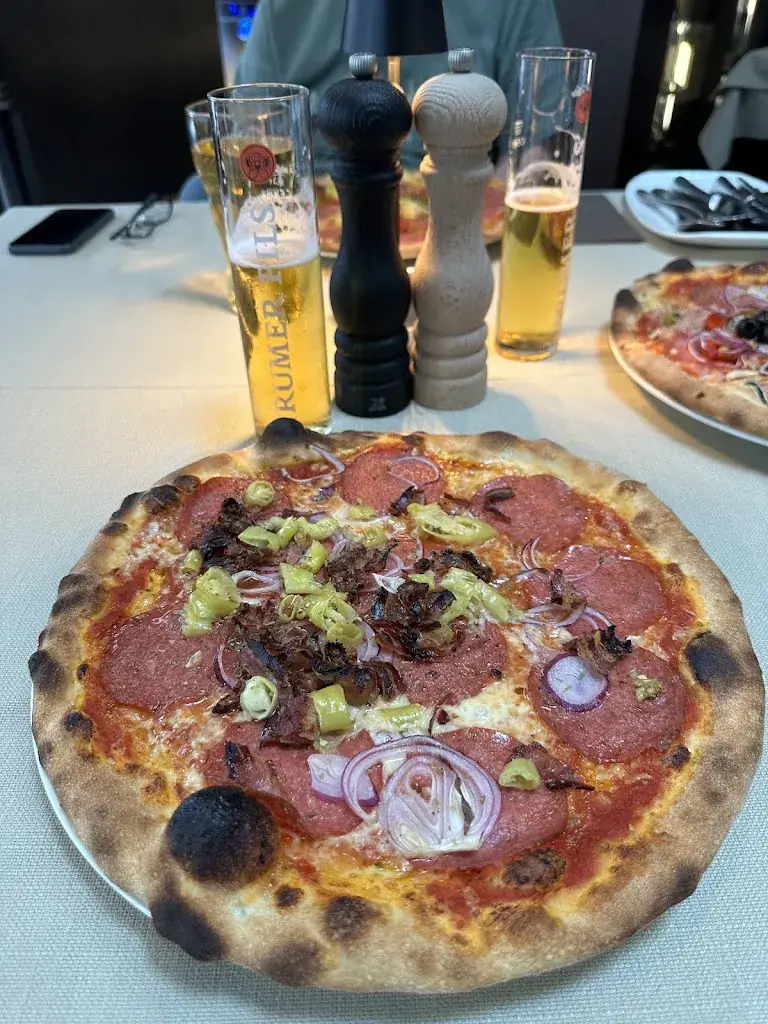 Kinga Szabó_Pizzeria Don Camillo_Längenfeld_Bewertung