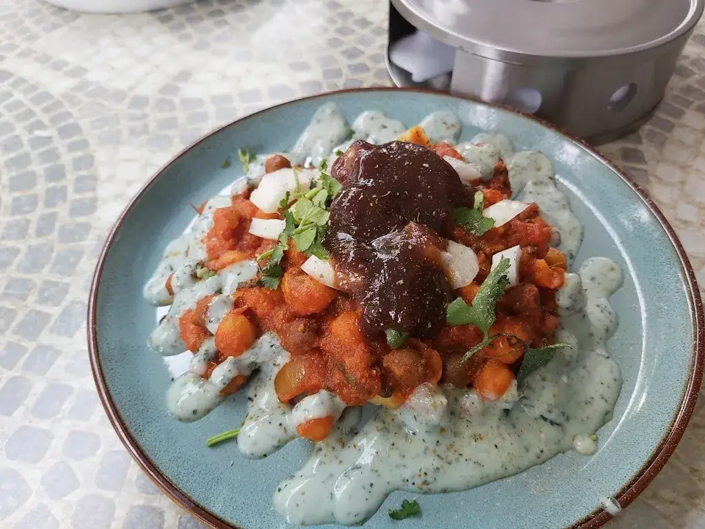 Bairavi Subramoney_Royal Punjab Langenfeld_Längenfeld_recensione