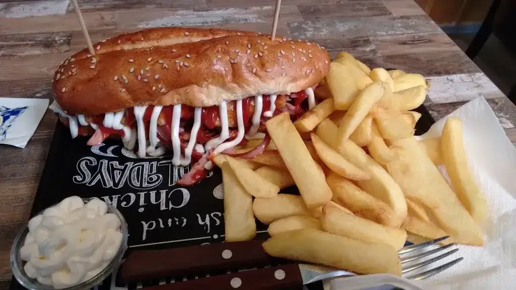 Mert Özdiken_Riffys Burger / Kumru_Längenfeld_review