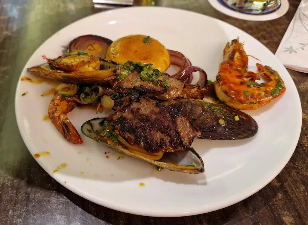 Sc. U_Asia Palast_Längenfeld_recensione