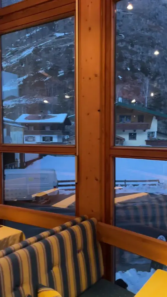 PEPPAS PUB_Längenfeld_slider_image_2