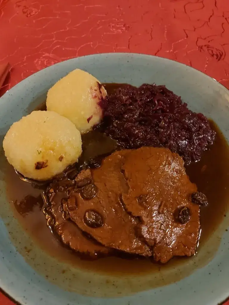 Stephanie Borgwardt-Kuchra_Zum Brathaus Am Dreieck_Längenfeld_recensione