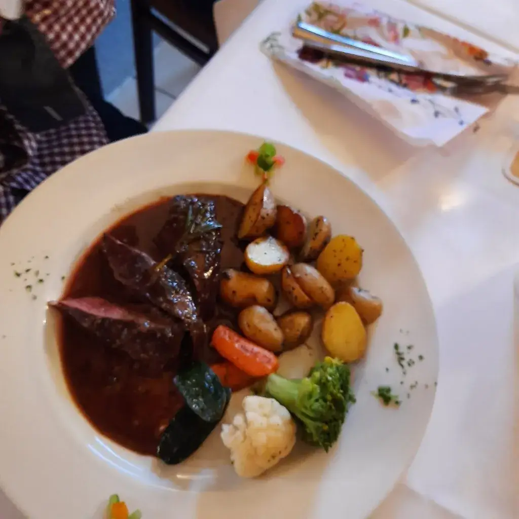 Paul Behr_Restaurant Am Park_Längenfeld_avis