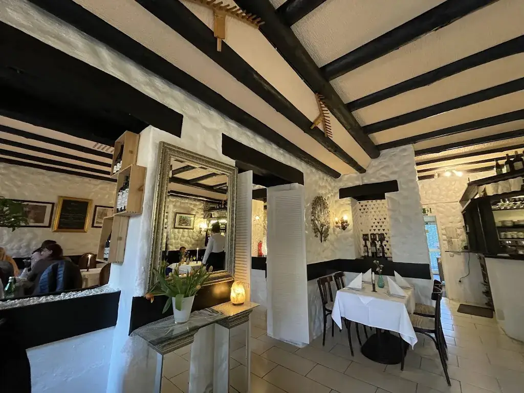 Justine Forcina_Restaurant Am Park_Längenfeld_avis