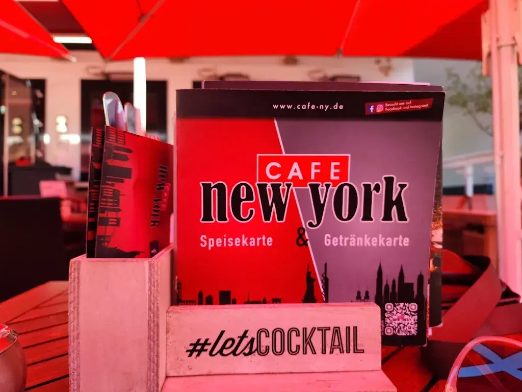 Delaine Cools_Cafe New York GmbH_Längenfeld_review