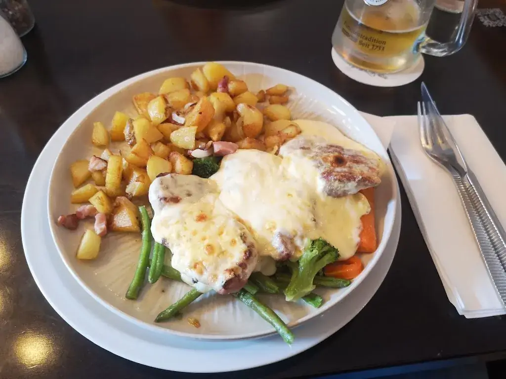 Sabine “SZ” Zapka_Miros Restaurant Steakhaus Hotel_Längenfeld_avis