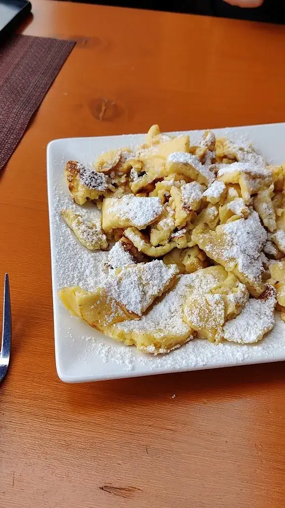 Tobias Winkelmann_Berggasthaus Dalfaz Alm_Maurach_recensione