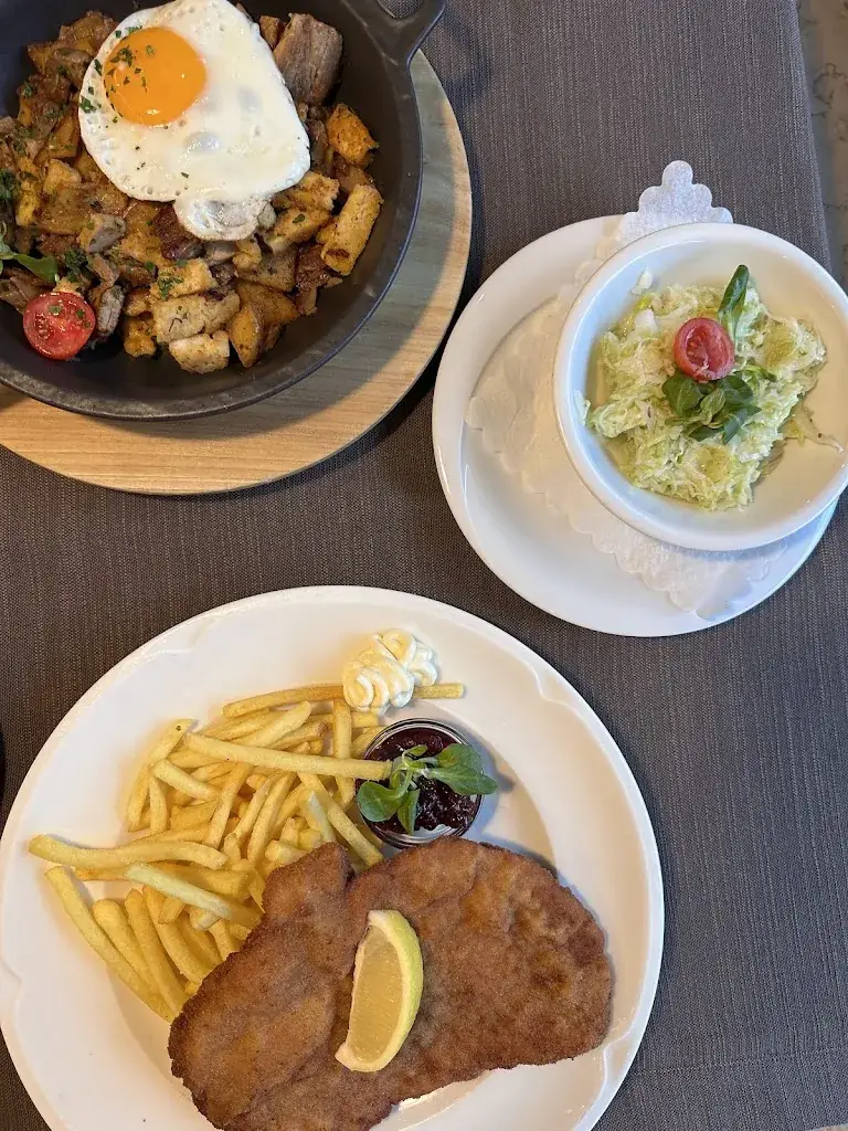 Łukasz Bocheński_Cafe-Restaurant Mount Everest_Mayrhofen_review