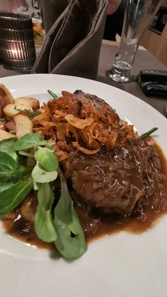 Cafe-Restaurant Mount Everest_Mayrhofen_slider_image_2